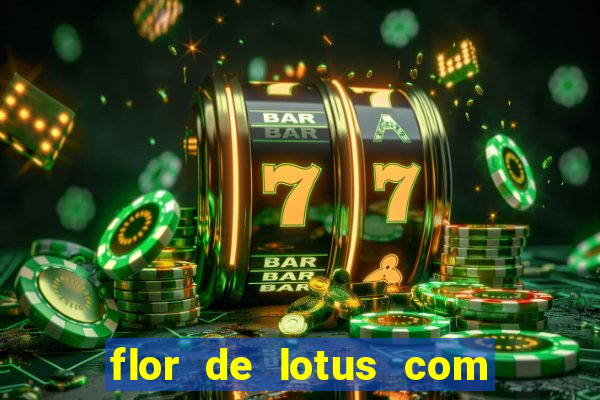 flor de lotus com lua tatuagem