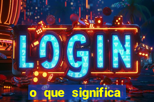 o que significa quando a luz acende sozinha